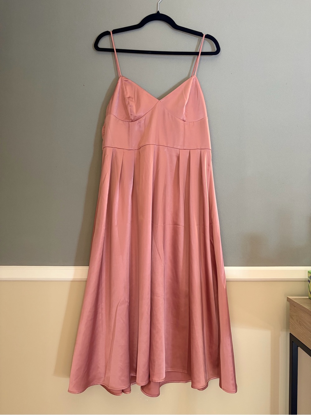 H&M Midi Dress Dusty Rose Satin Fit & Flare Sleeveless Wedding Guest Chic Pink